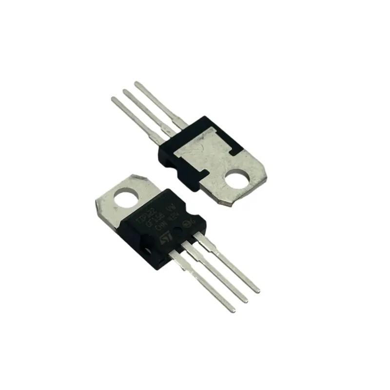 TIP122 Darlington NPN Power Transistor 100V 5A TO-220 - Image 1